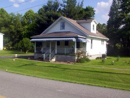 righthouse.jpg